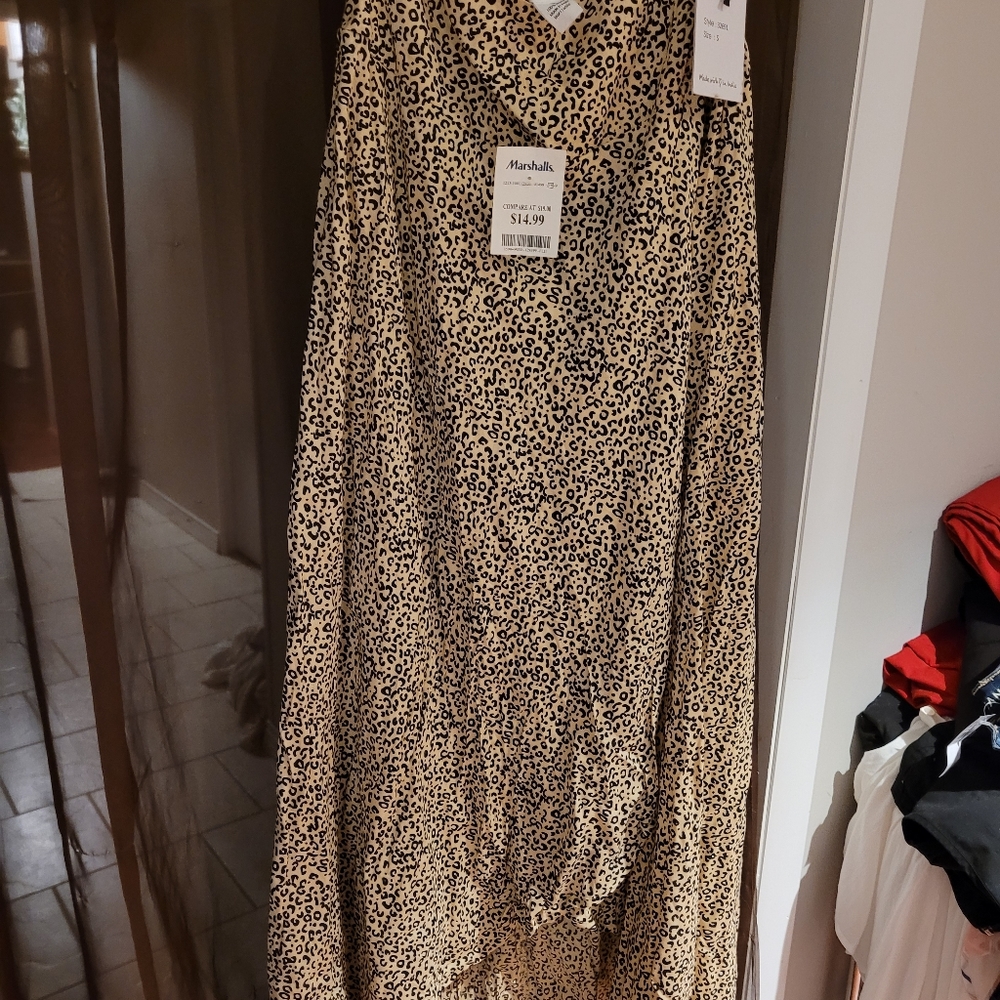 Leopard skirt